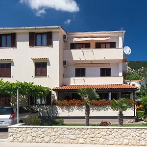 Dujmovic Ivo 1 Apartmán